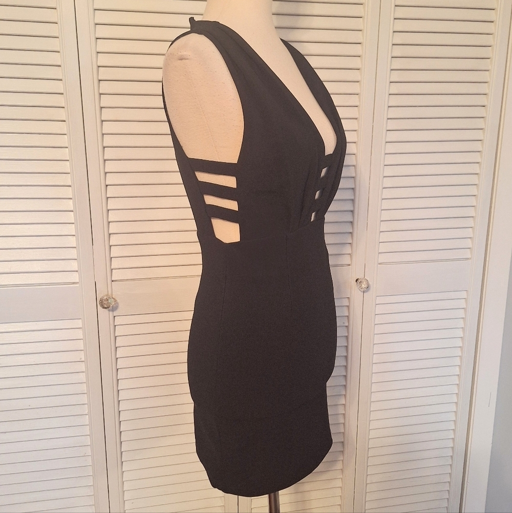 Tobi Caged Bodycon Black Dress Small *box 4 - Picture 5 of 7